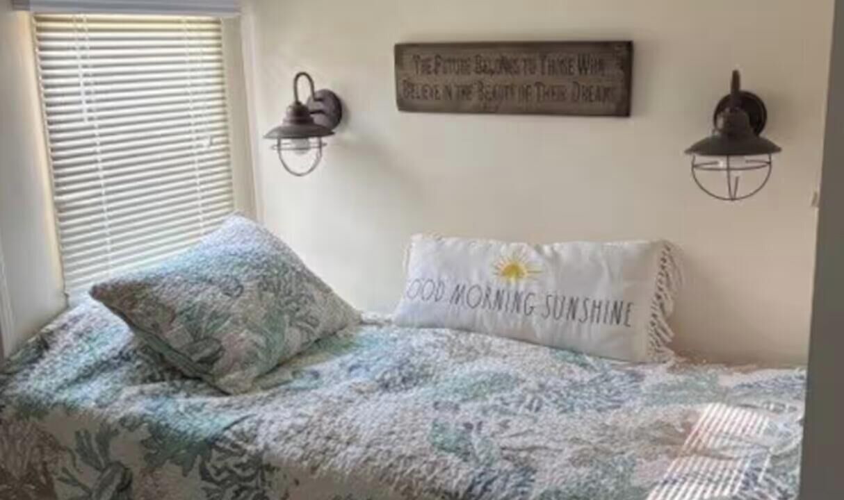 Photo of Bedroom in Sandbridge