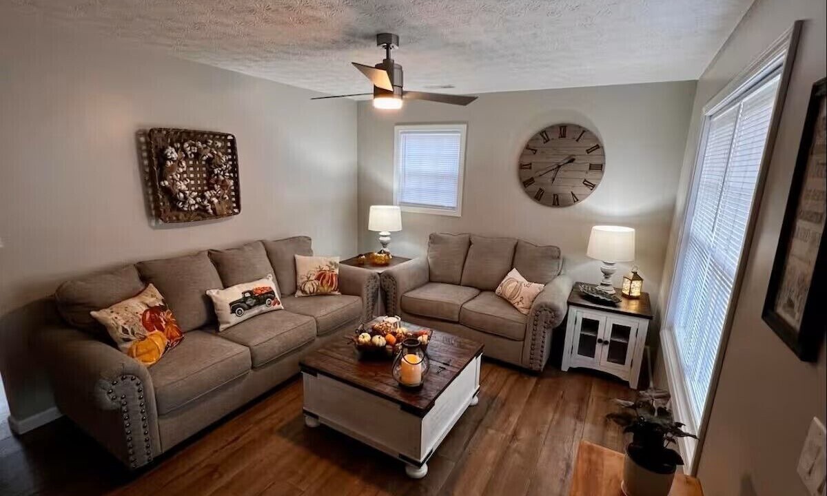 Photo of Livingroom in East Bernstadt