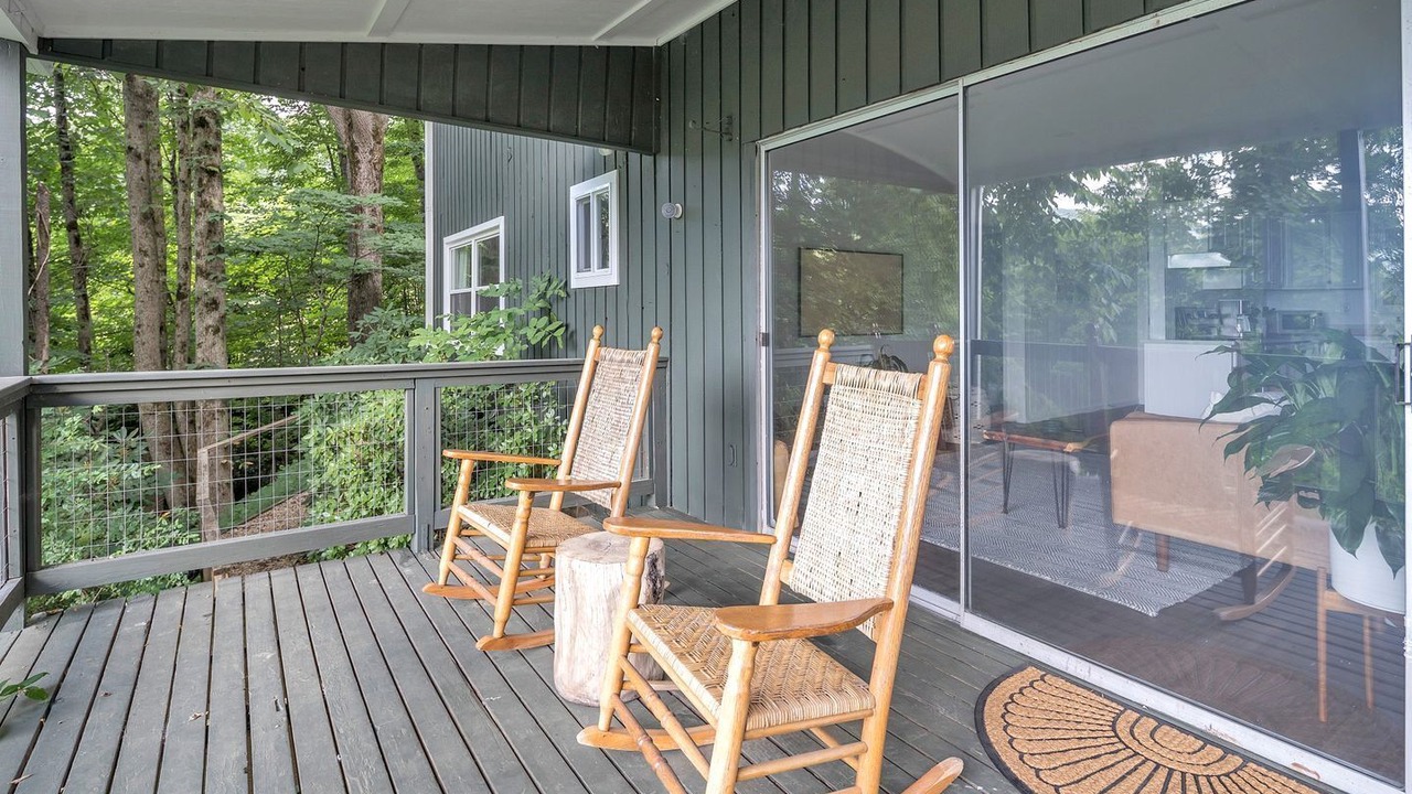 Photo of Patio Balcony in Walker-In-the-Hills