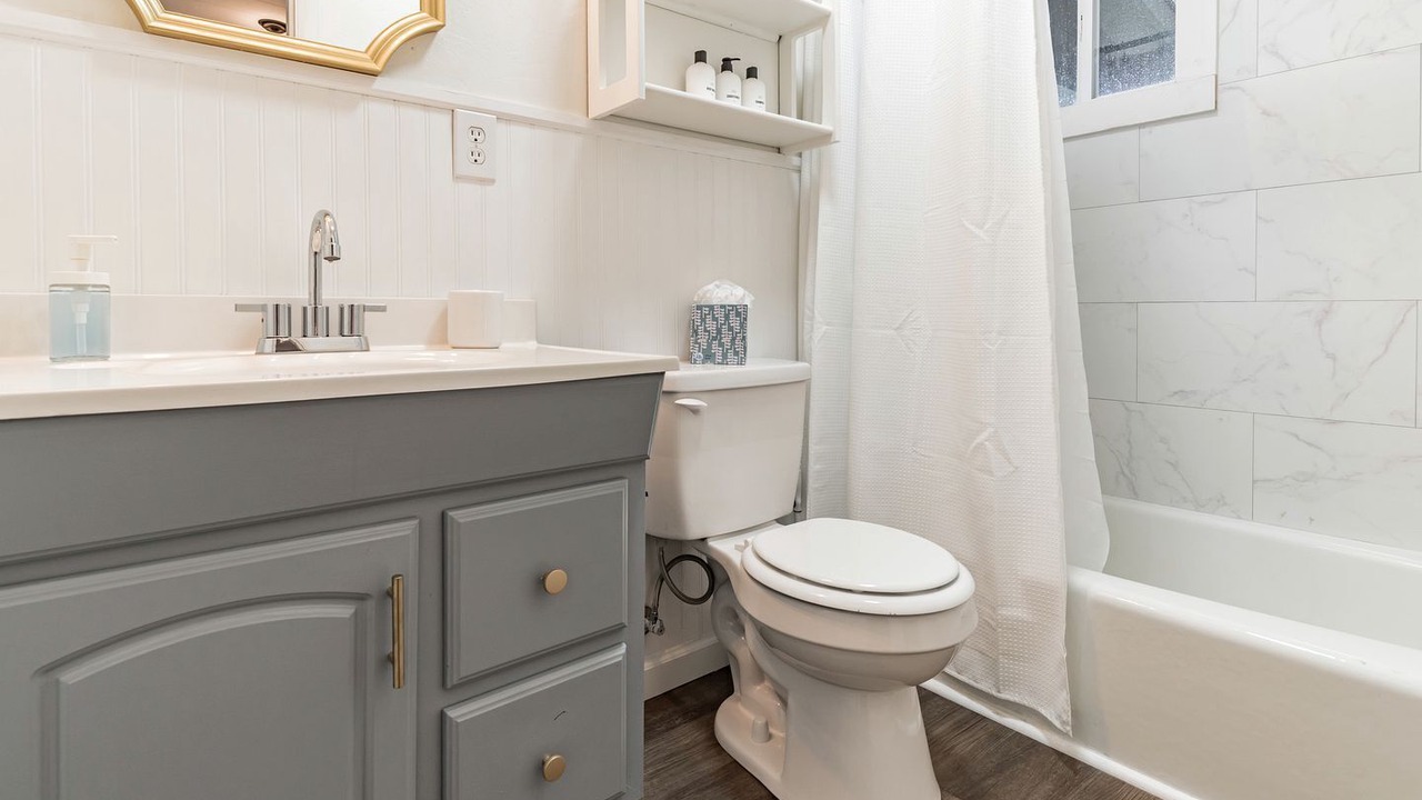 Photo of Bathroom in Walker-In-the-Hills