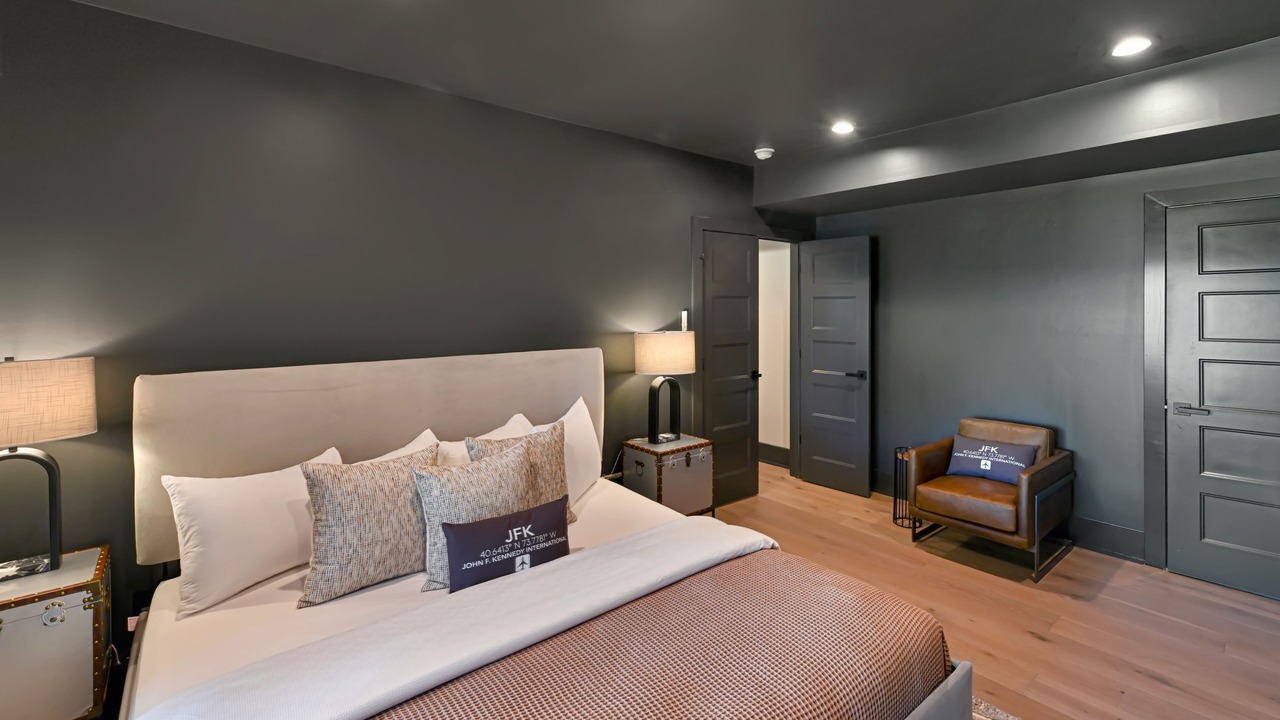 Photo of Bedroom in Troutman