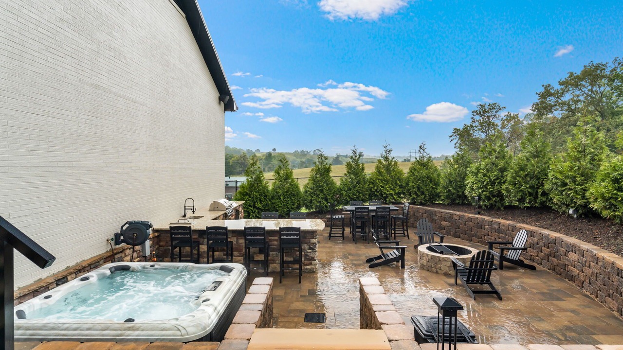 Photo of Patio Balcony in La Follette