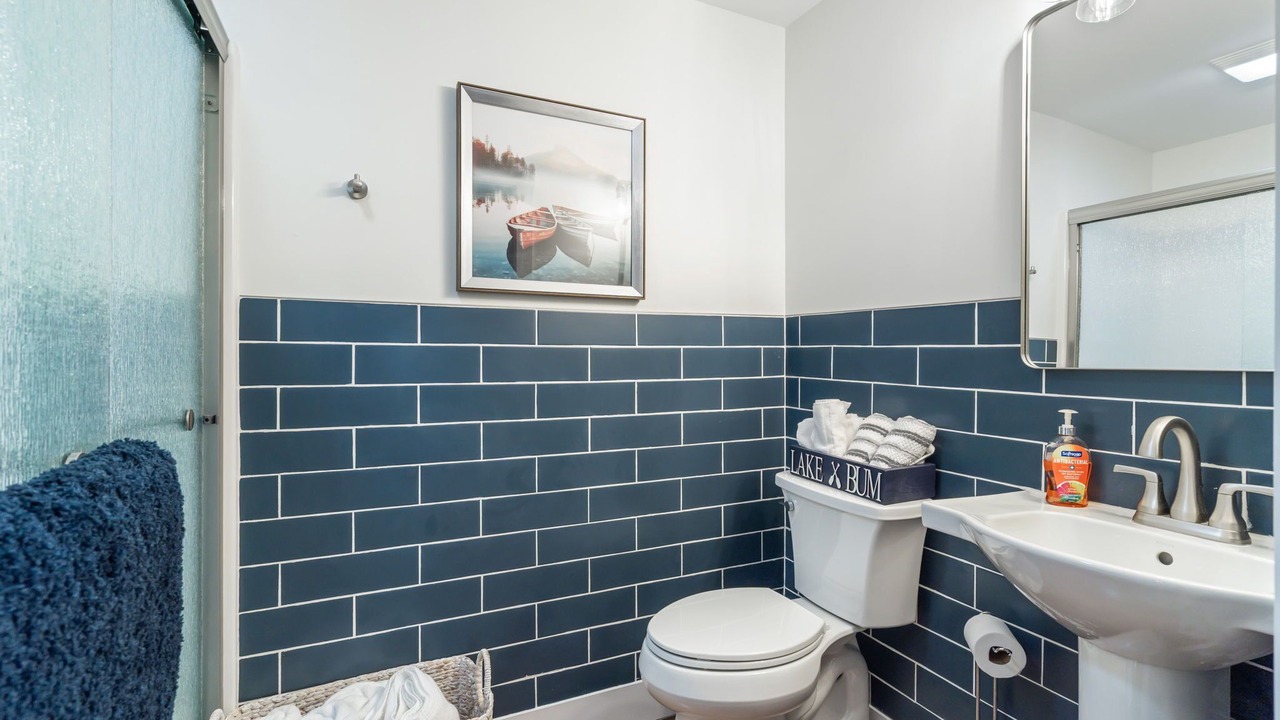 Photo of Bathroom in La Follette