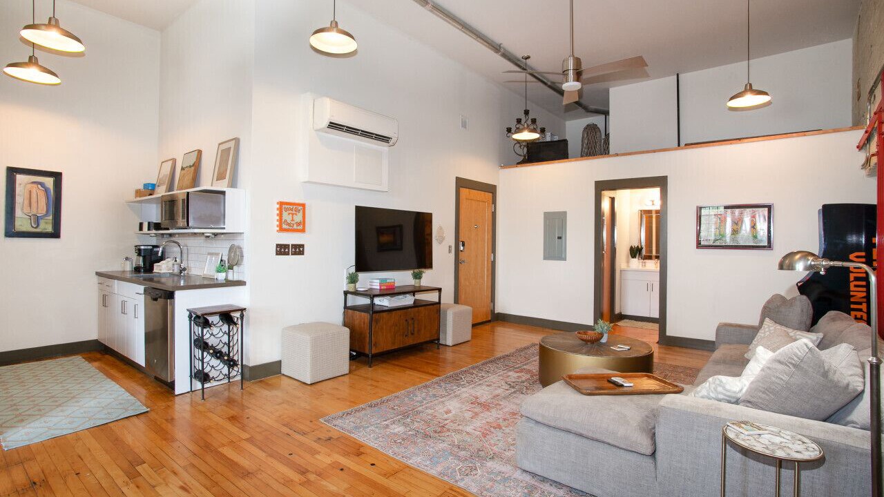 Photo of Livingroom in Downtown Knoxville