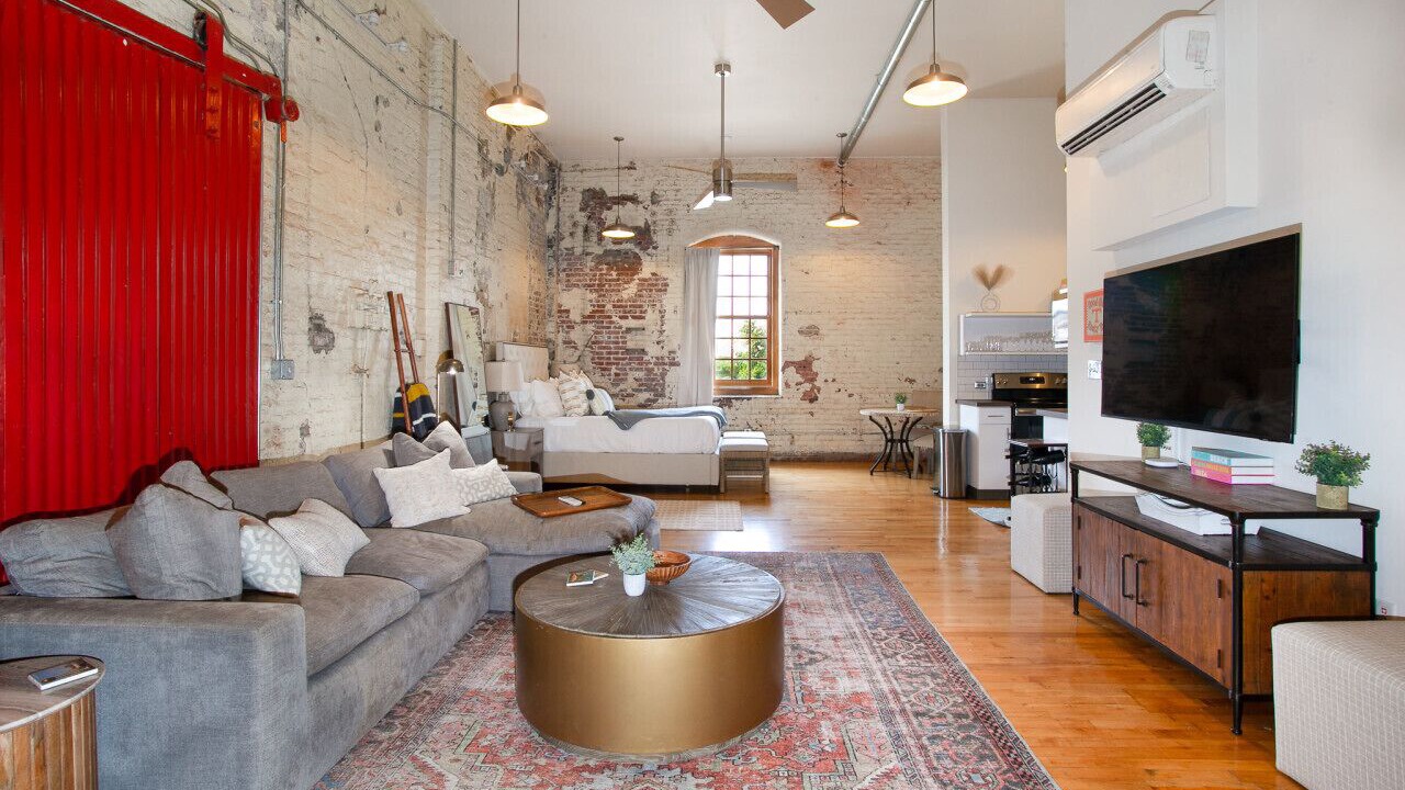 Photo of Livingroom in Downtown Knoxville