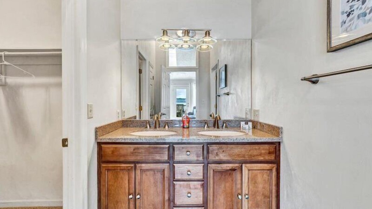 Photo of Bathroom in Moneta