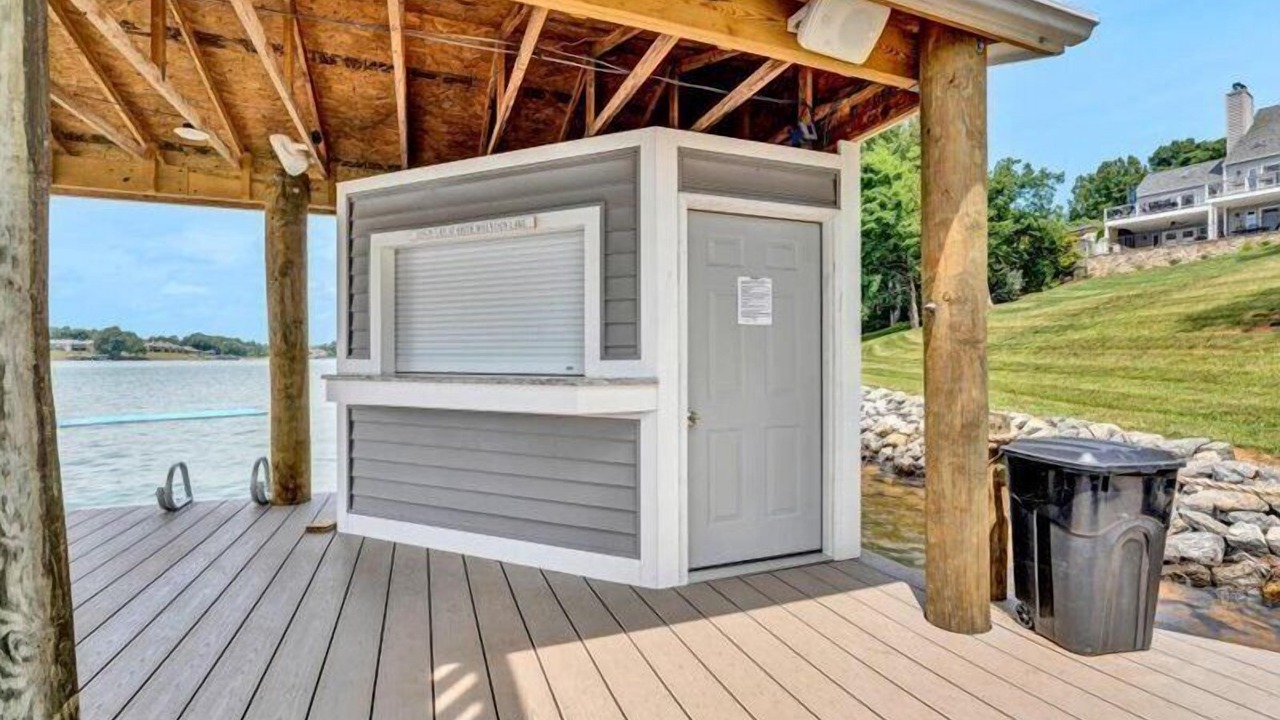 Photo of Outdoor in Moneta