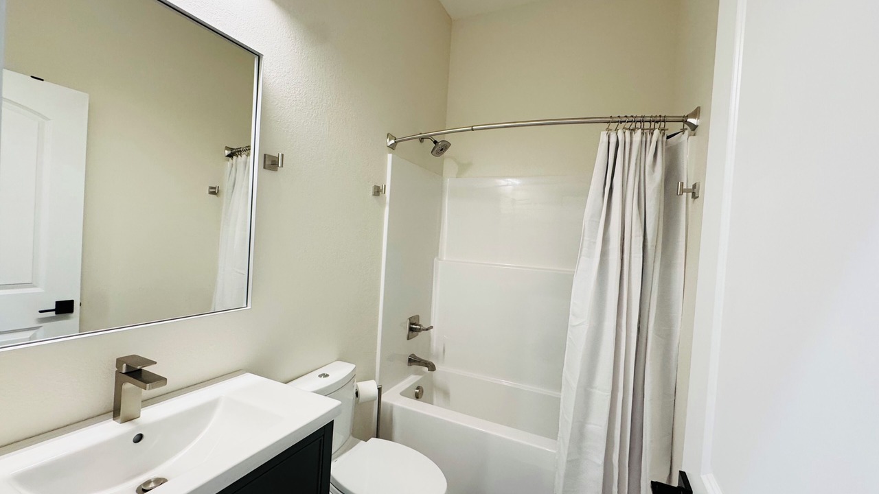 Photo of Bathroom in La Follette
