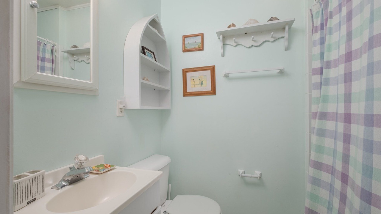 Photo of Bathroom in Rodanthe