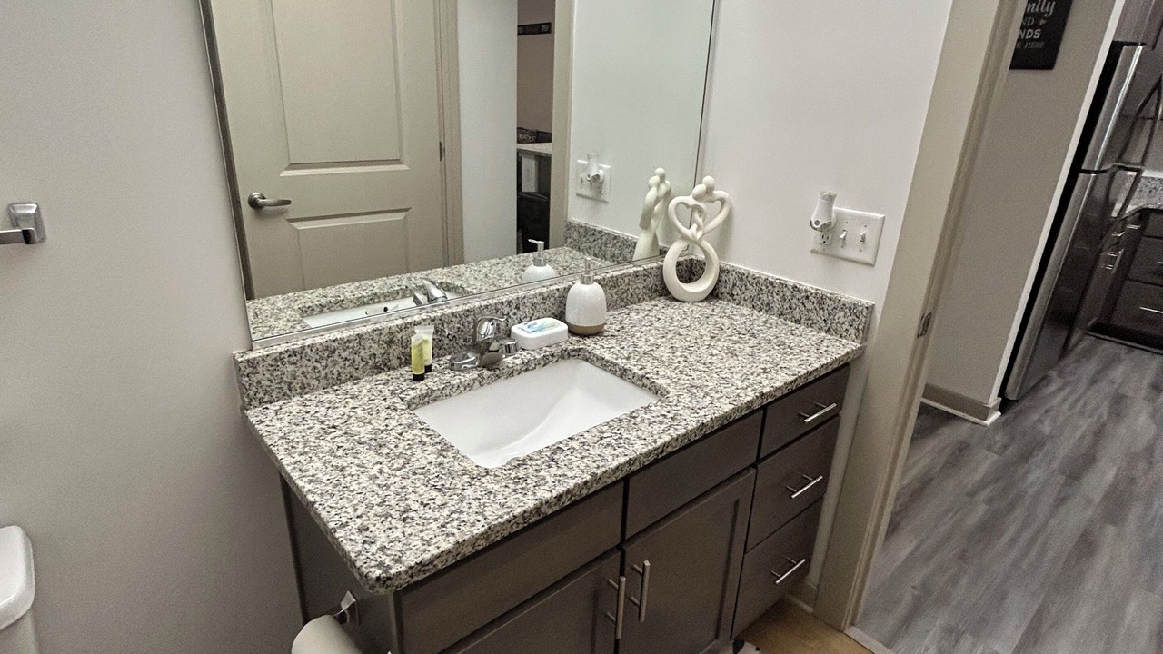 Photo of Bathroom in Shockoe Bottom