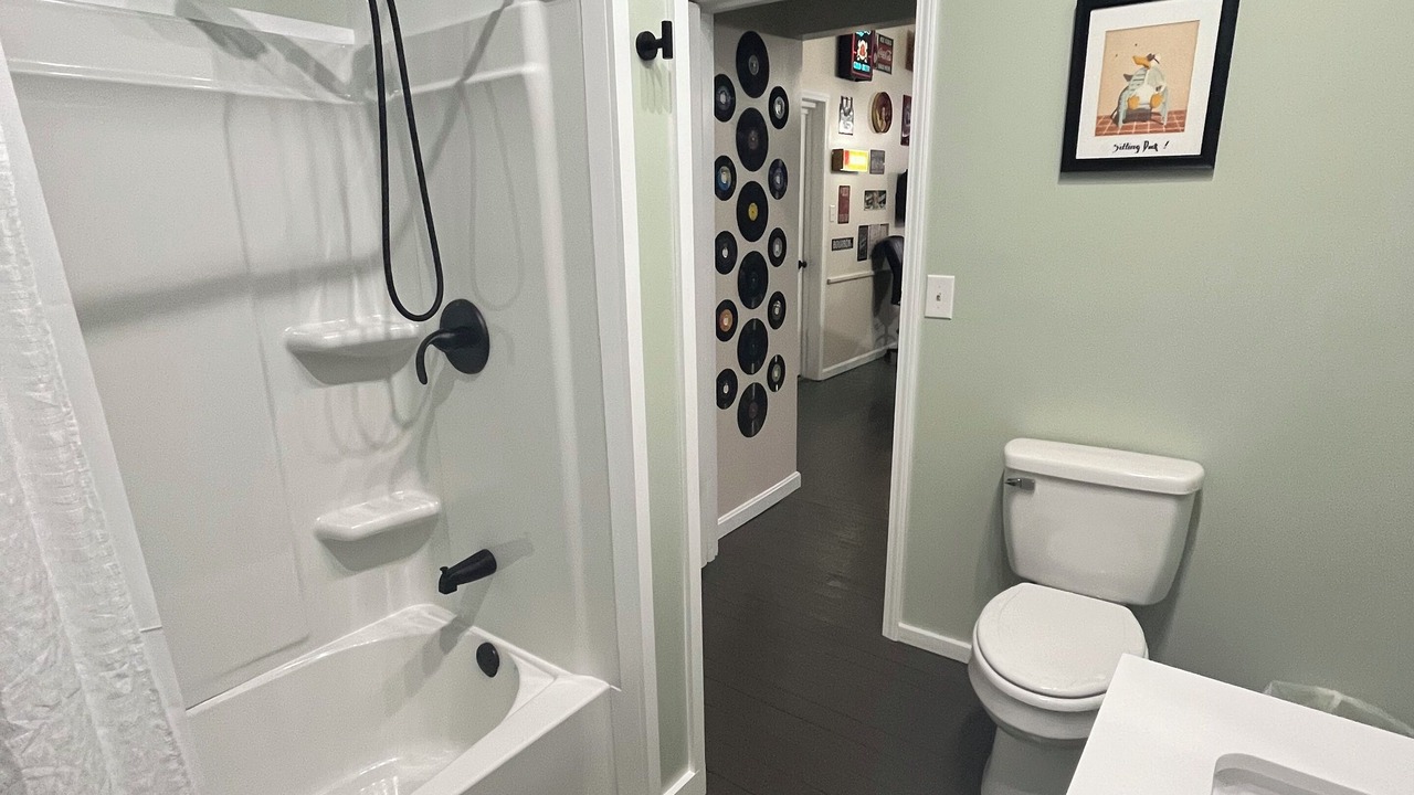 Photo of Bathroom in Bardstown