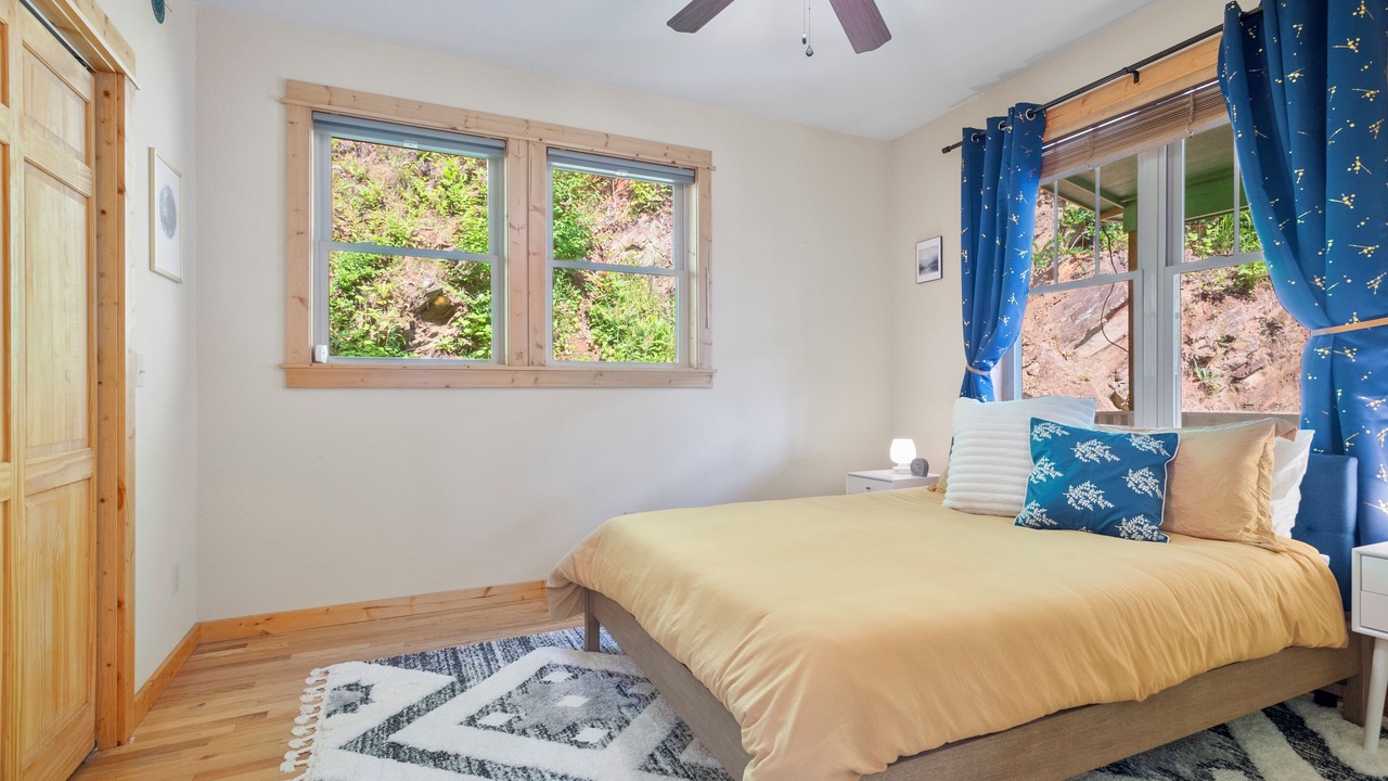 Photo of Bedroom in Burnsville