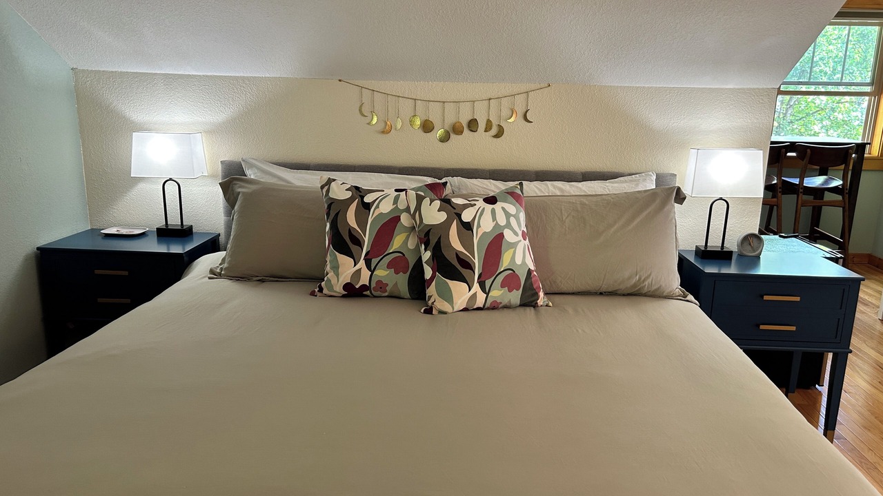 Photo of Bedroom in Burnsville