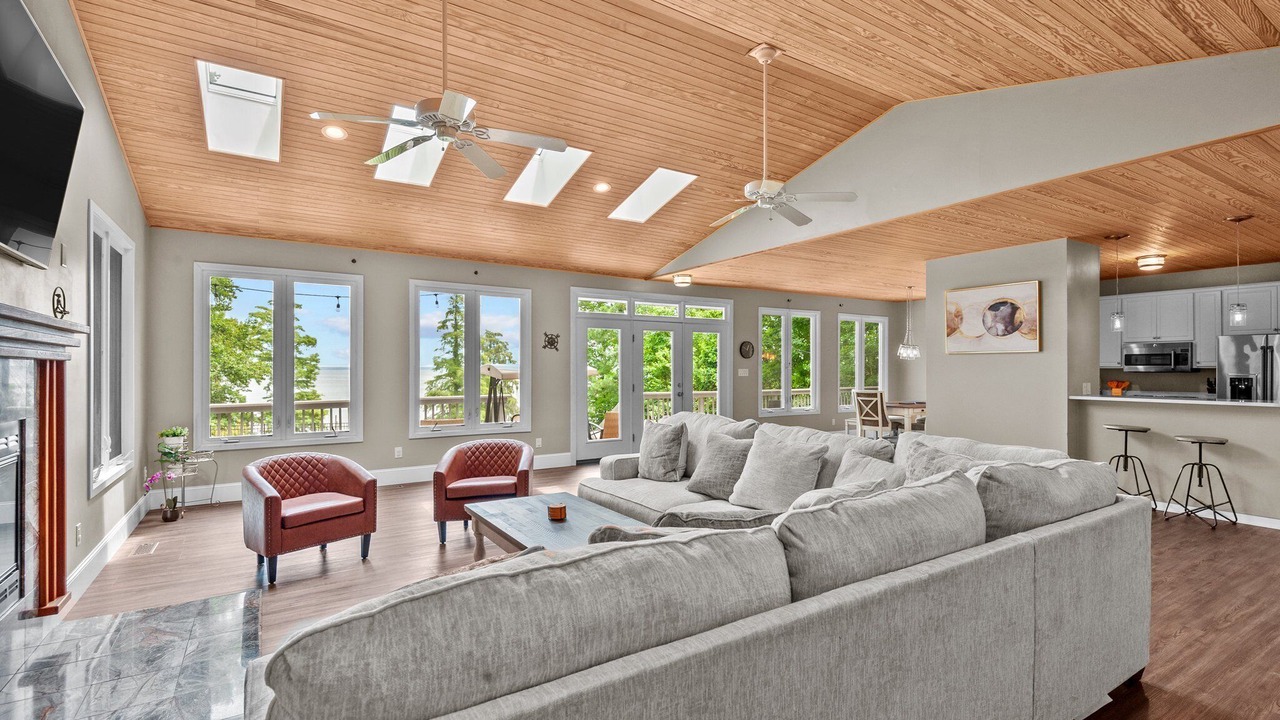 Photo of Livingroom in New Bern