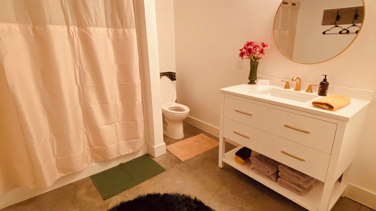 Photo of Bathroom in Goodview