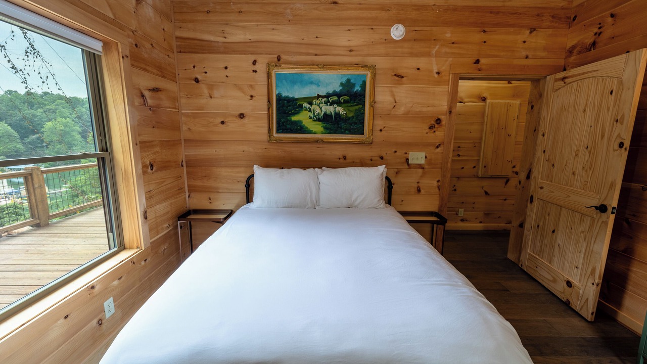 Photo of Bedroom in Sunset Cove