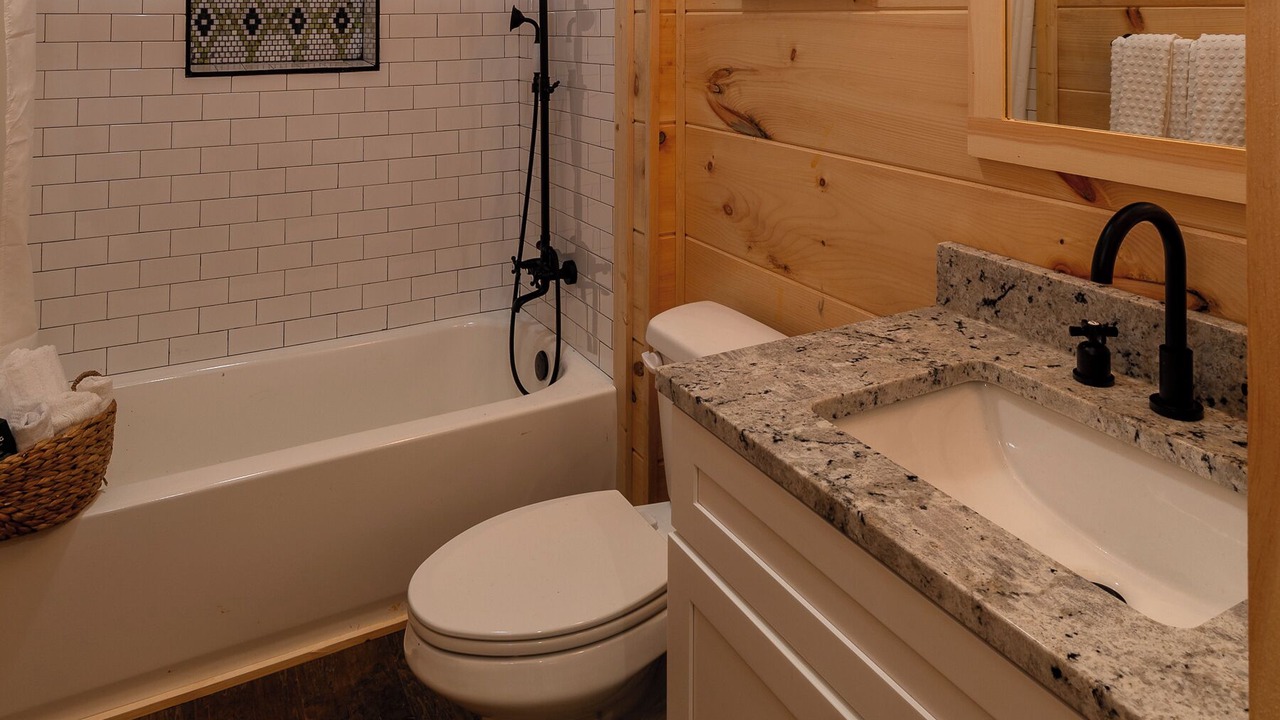 Photo of Bathroom in Sunset Cove