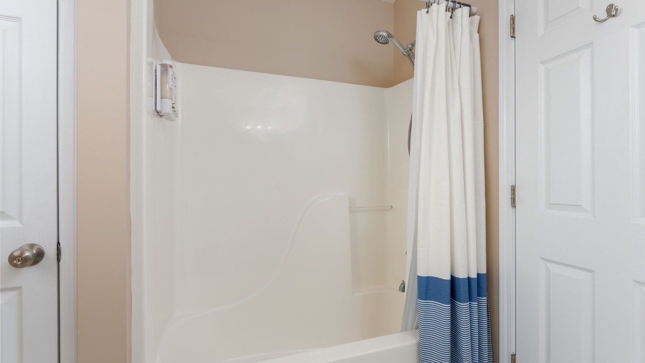 Photo of Bathroom in Tranquil Harbour