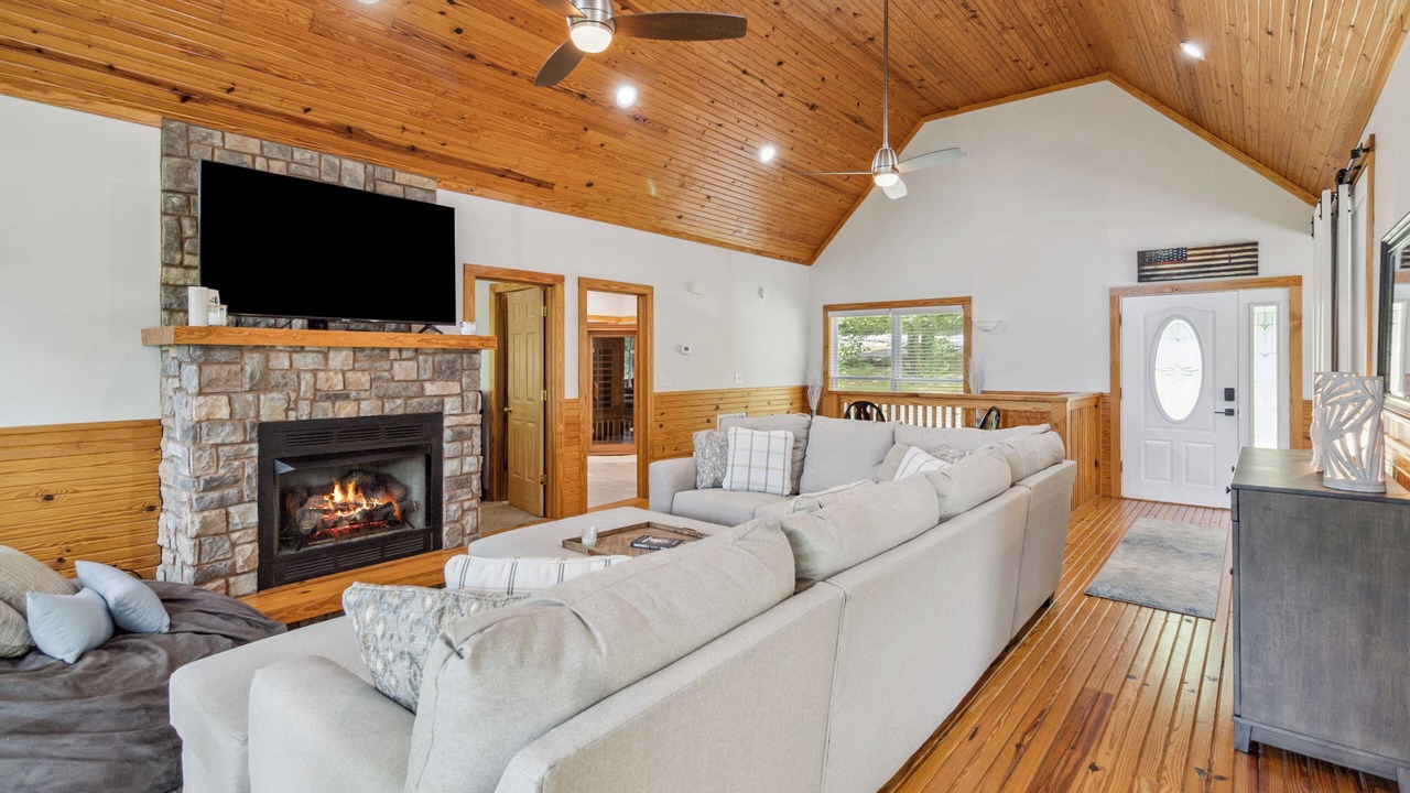 Photo of Livingroom in Sloans Valley