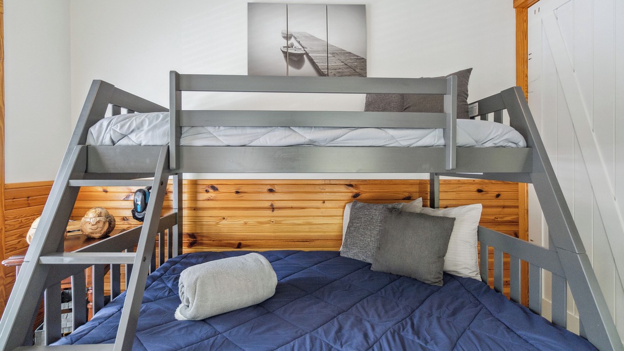 Photo of Bedroom in Sloans Valley