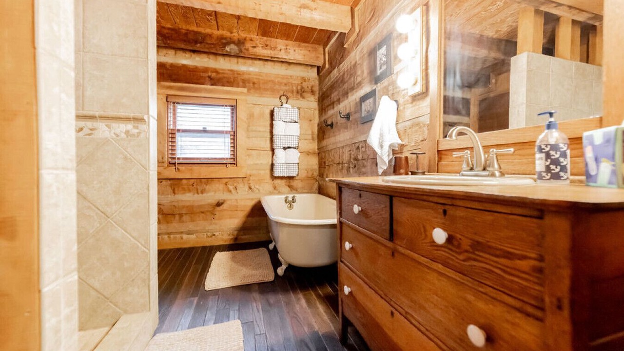 Photo of Bathroom in Big Creek