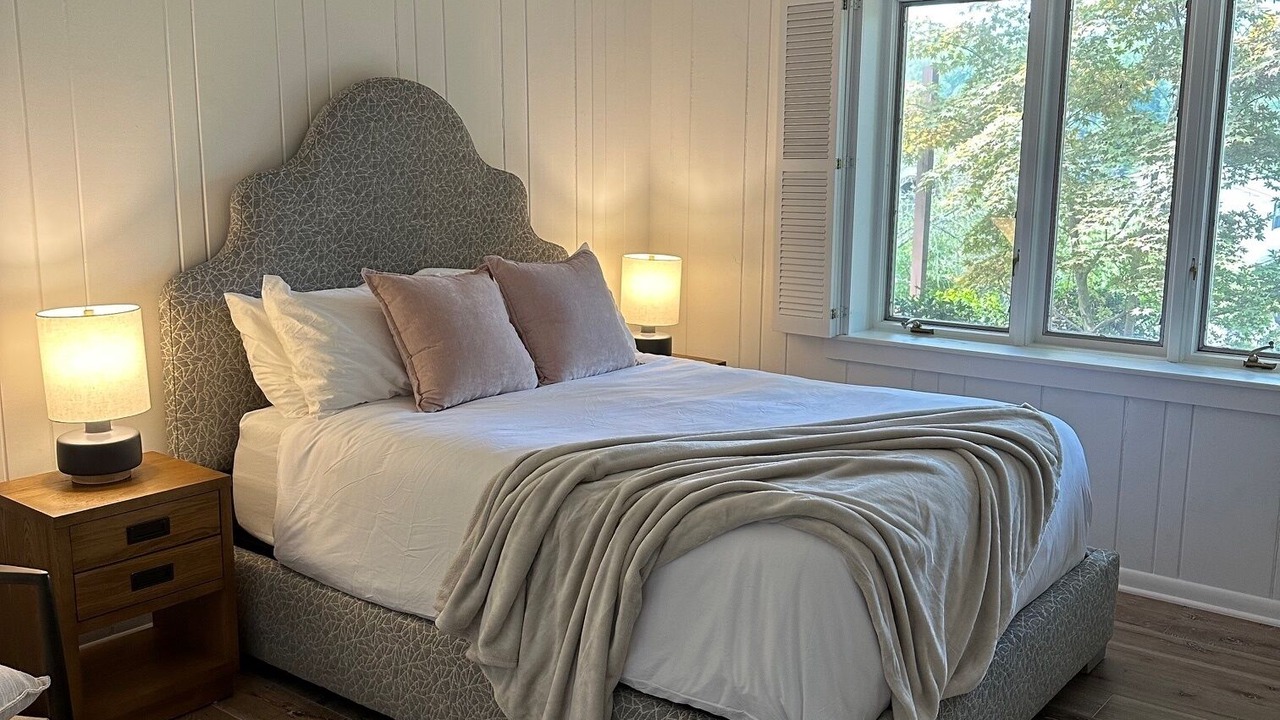 Photo of Bedroom in Landrum