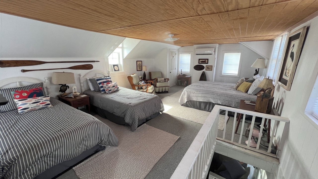 Photo of Bedroom in Harkers Island