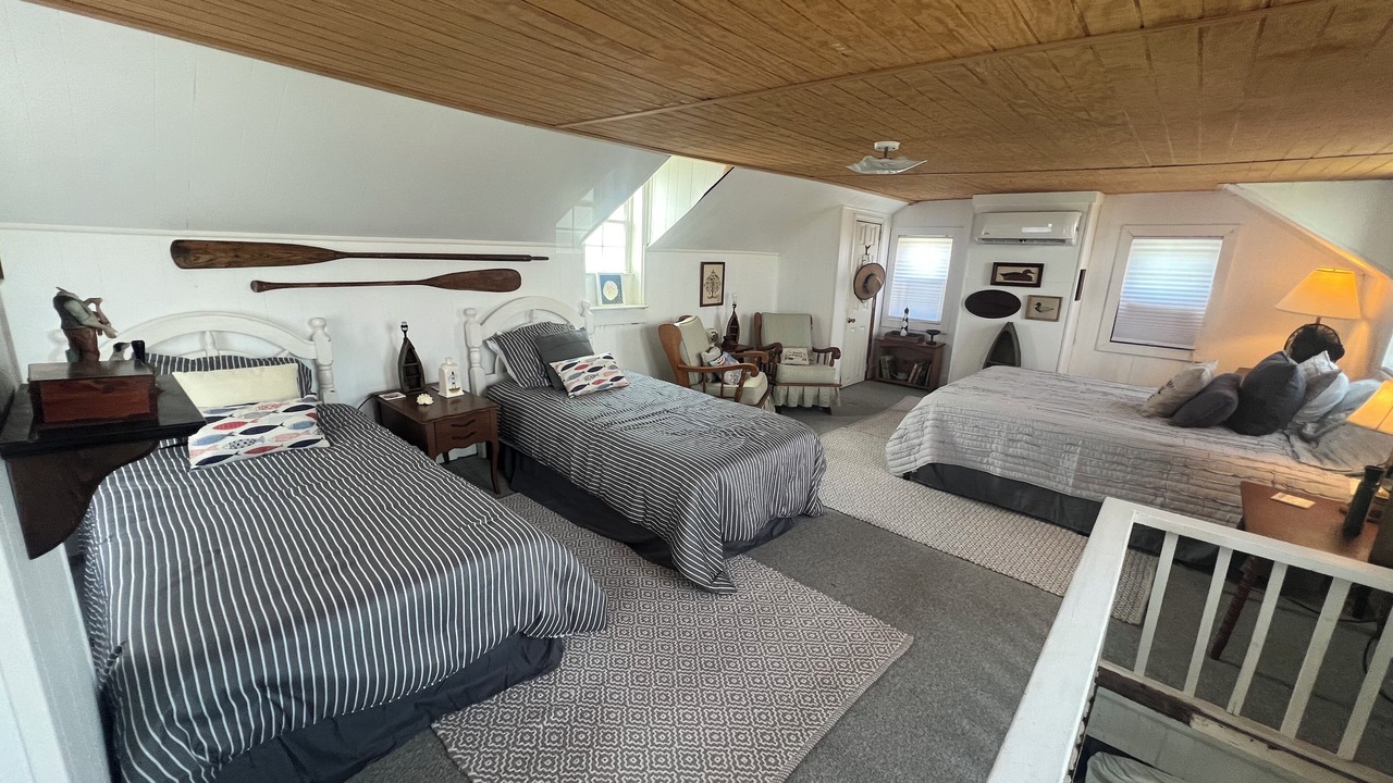 Photo of Bedroom in Harkers Island