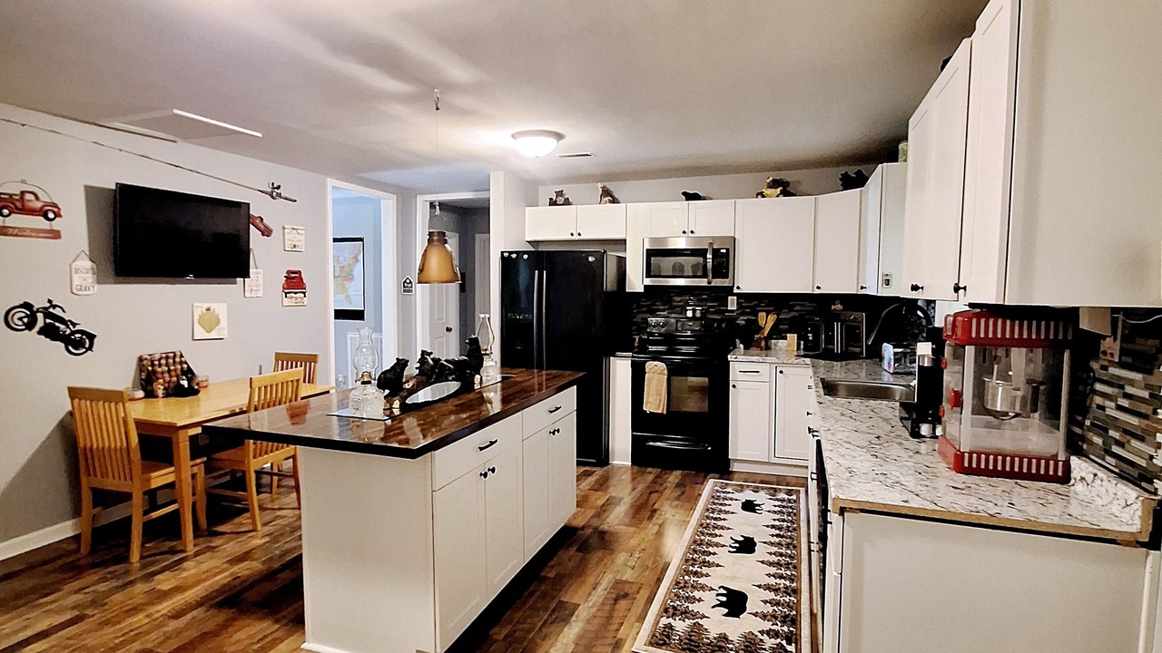 Photo of Kitchen in La Follette