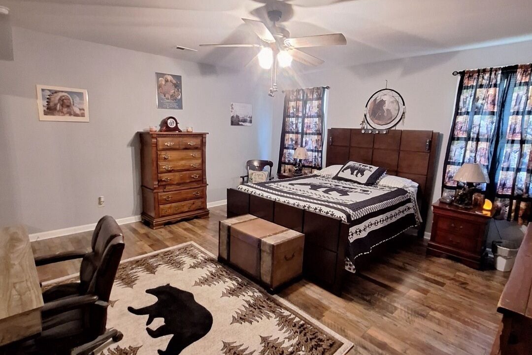 Photo of Bedroom in La Follette