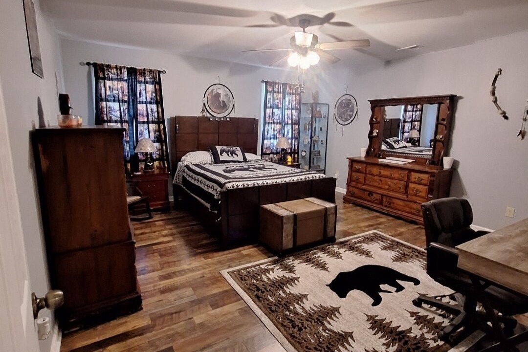Photo of Bedroom in La Follette