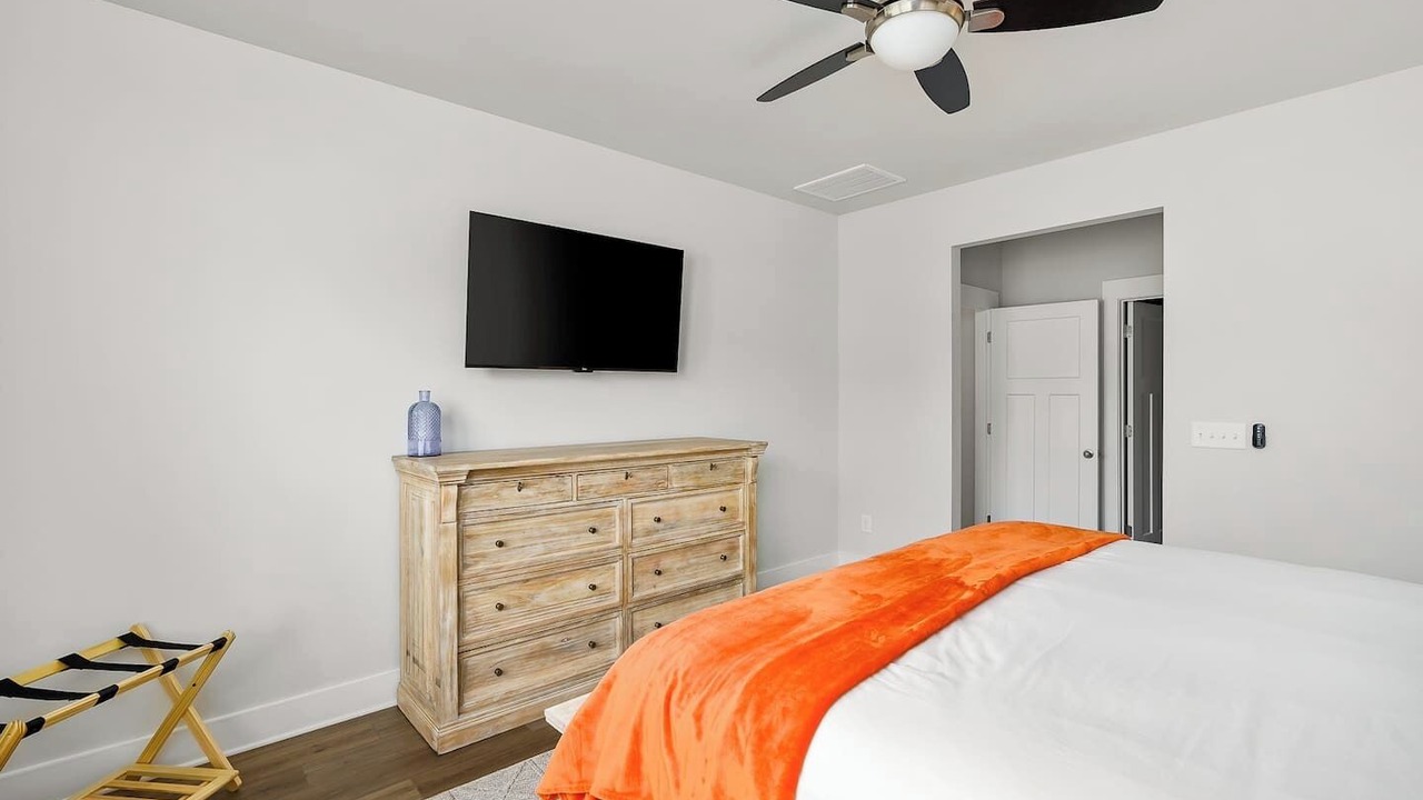 Photo of Bedroom in Central