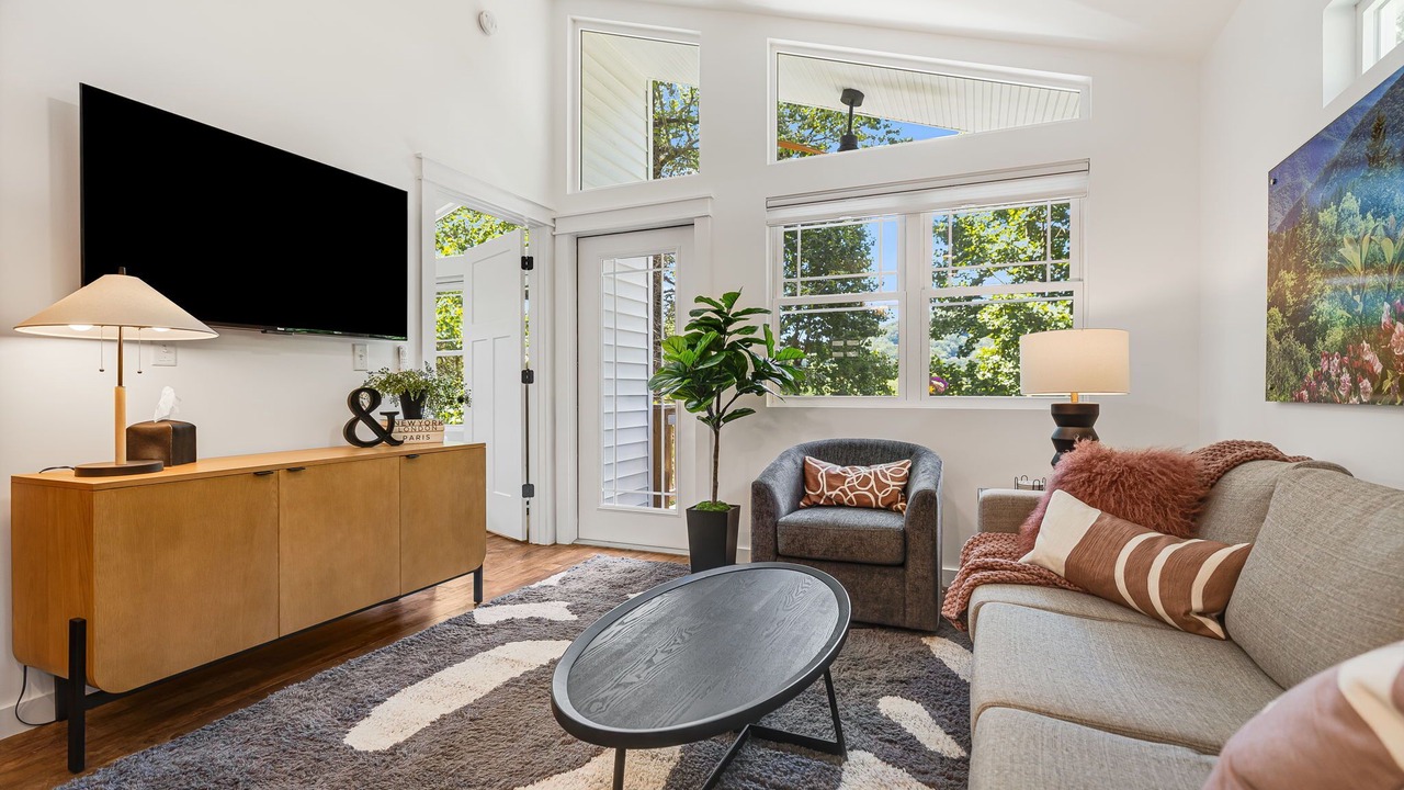 Photo of Livingroom in Hendersonville