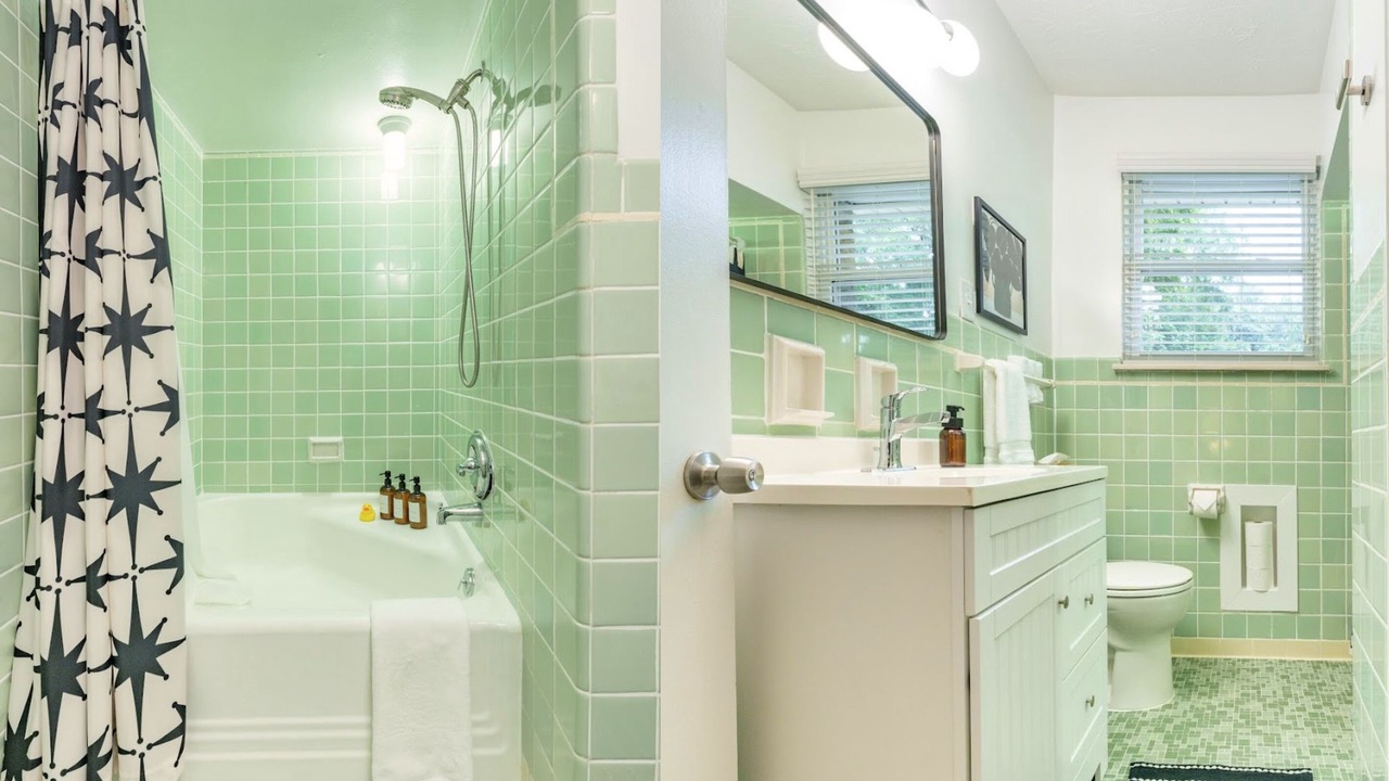Photo of Bathroom in Inglewood