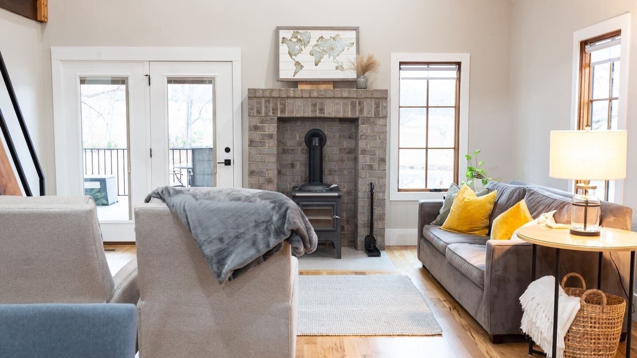 Photo of Livingroom in Travelers Rest