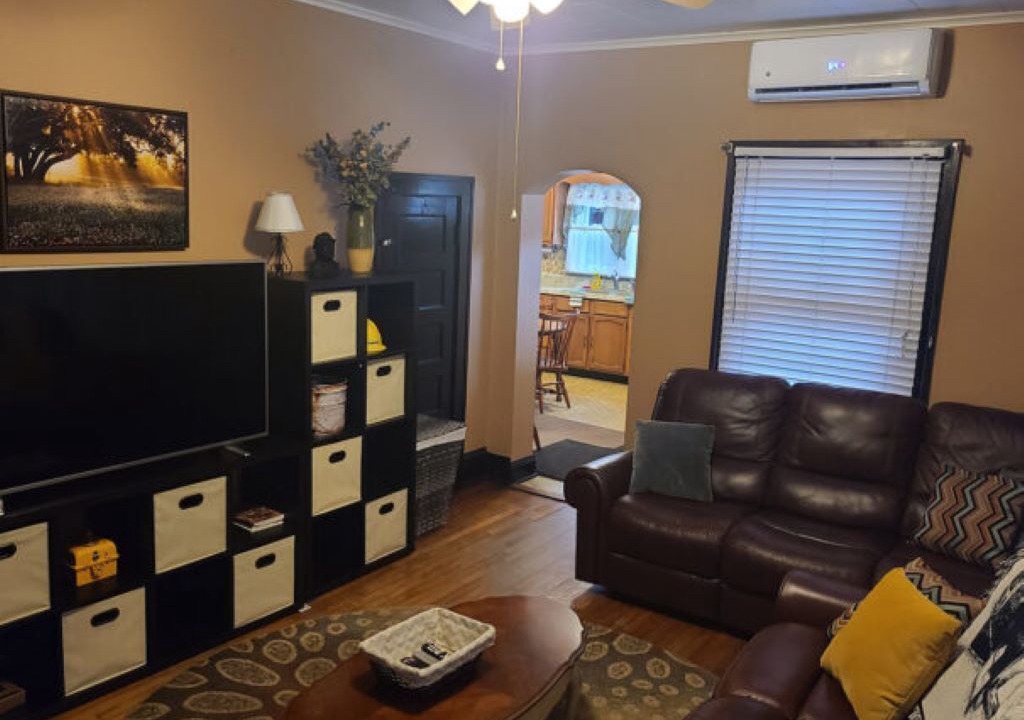 Photo of Livingroom in Kyle