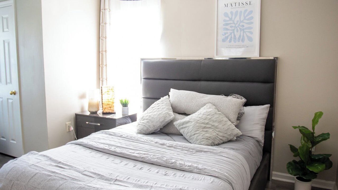 Photo of Bedroom in Oakdale