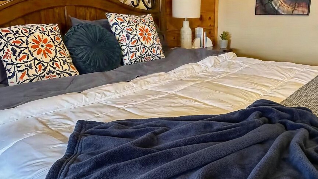Photo of Bedroom in Cranberry Falls