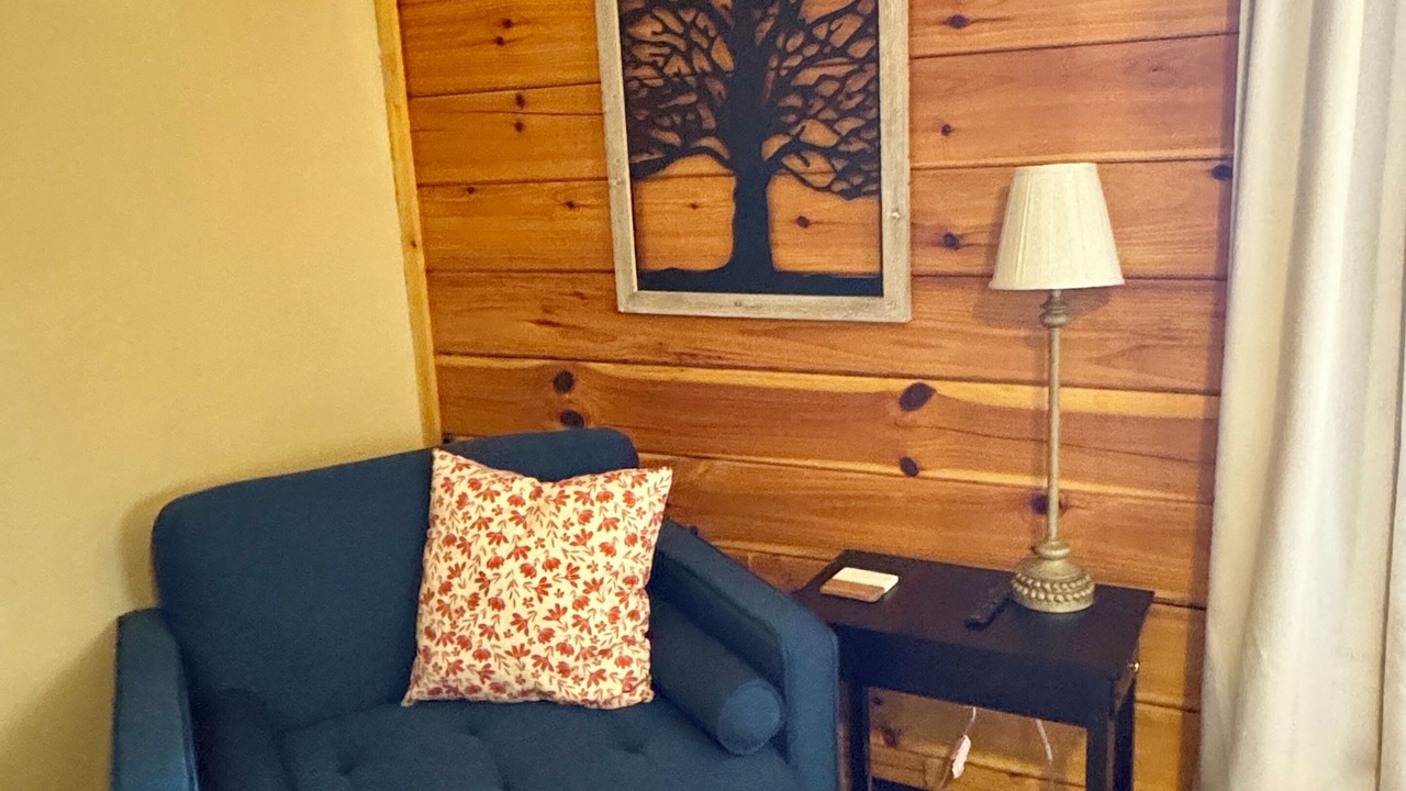 Photo of Livingroom in Cranberry Falls