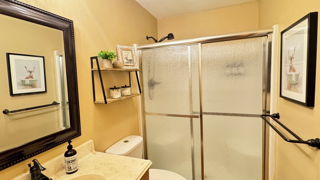 Photo of Bathroom in Cranberry Falls