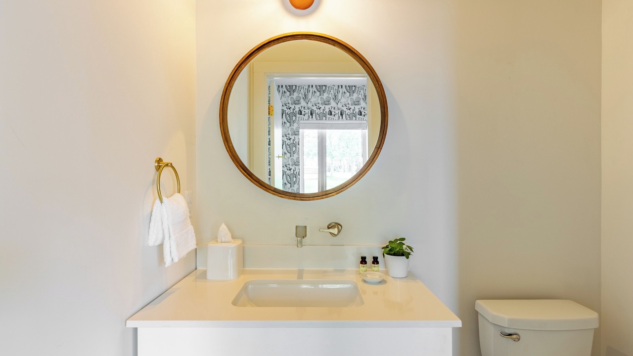 Photo of Bathroom in Five Points