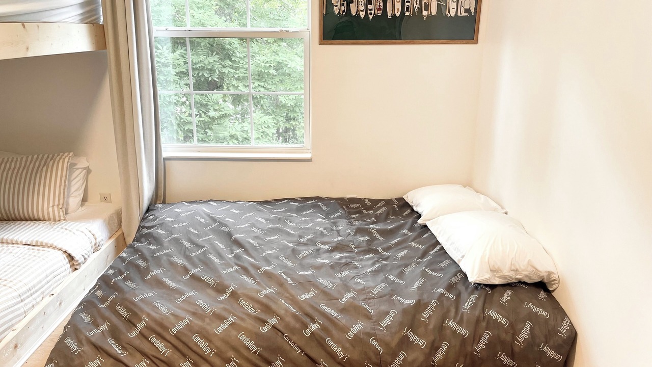 Photo of Bedroom in La Follette