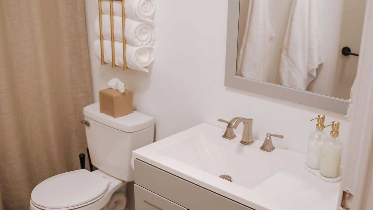 Photo of Bathroom in La Follette