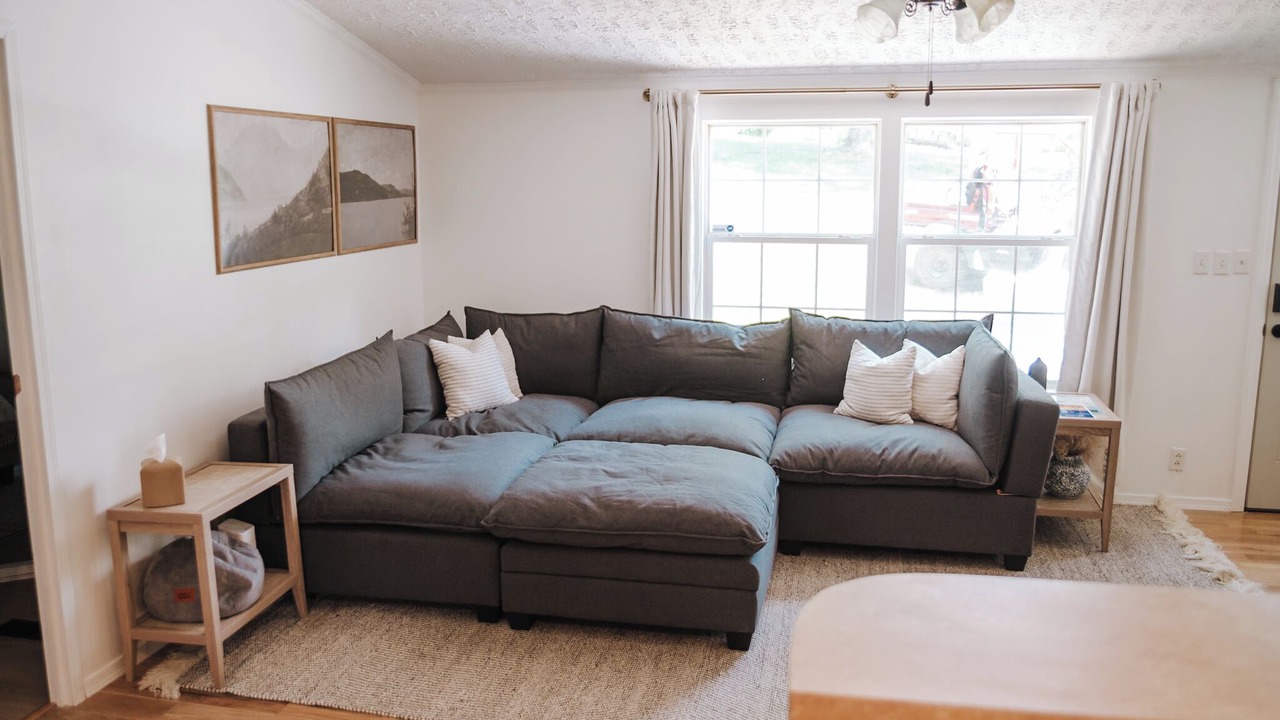 Photo of Livingroom in La Follette