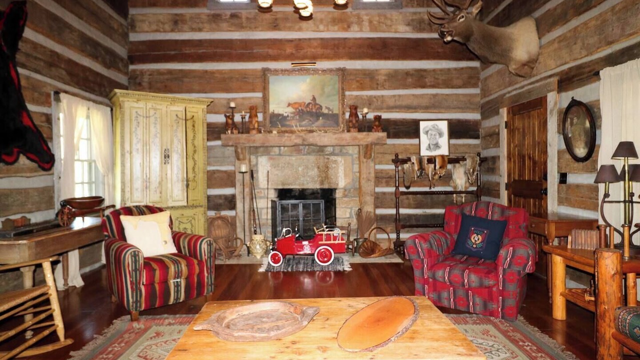 Photo of Bedroom in Pittsburg