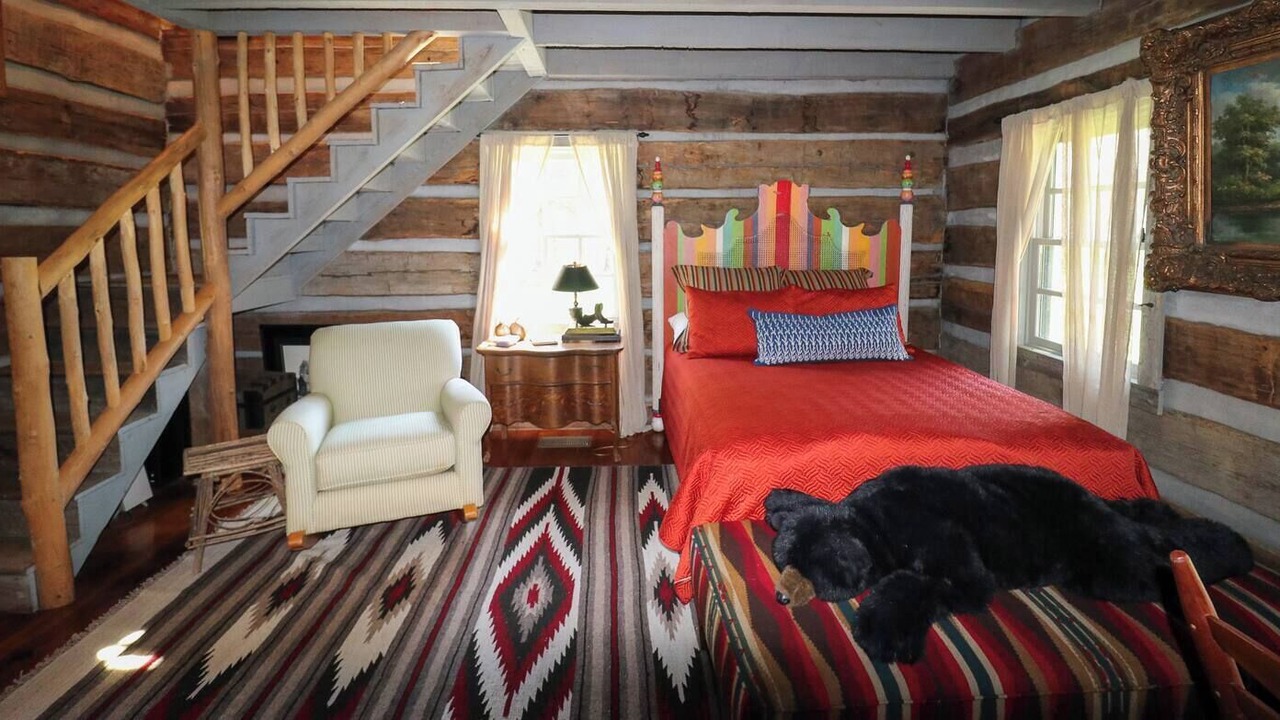 Photo of Bedroom in Pittsburg
