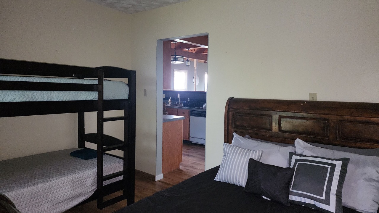 Photo of Bedroom in Newcomb