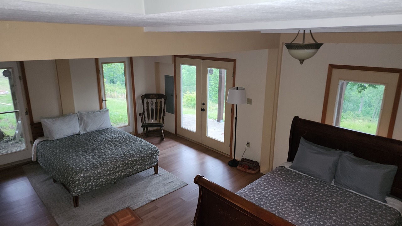 Photo of Bedroom in Newcomb