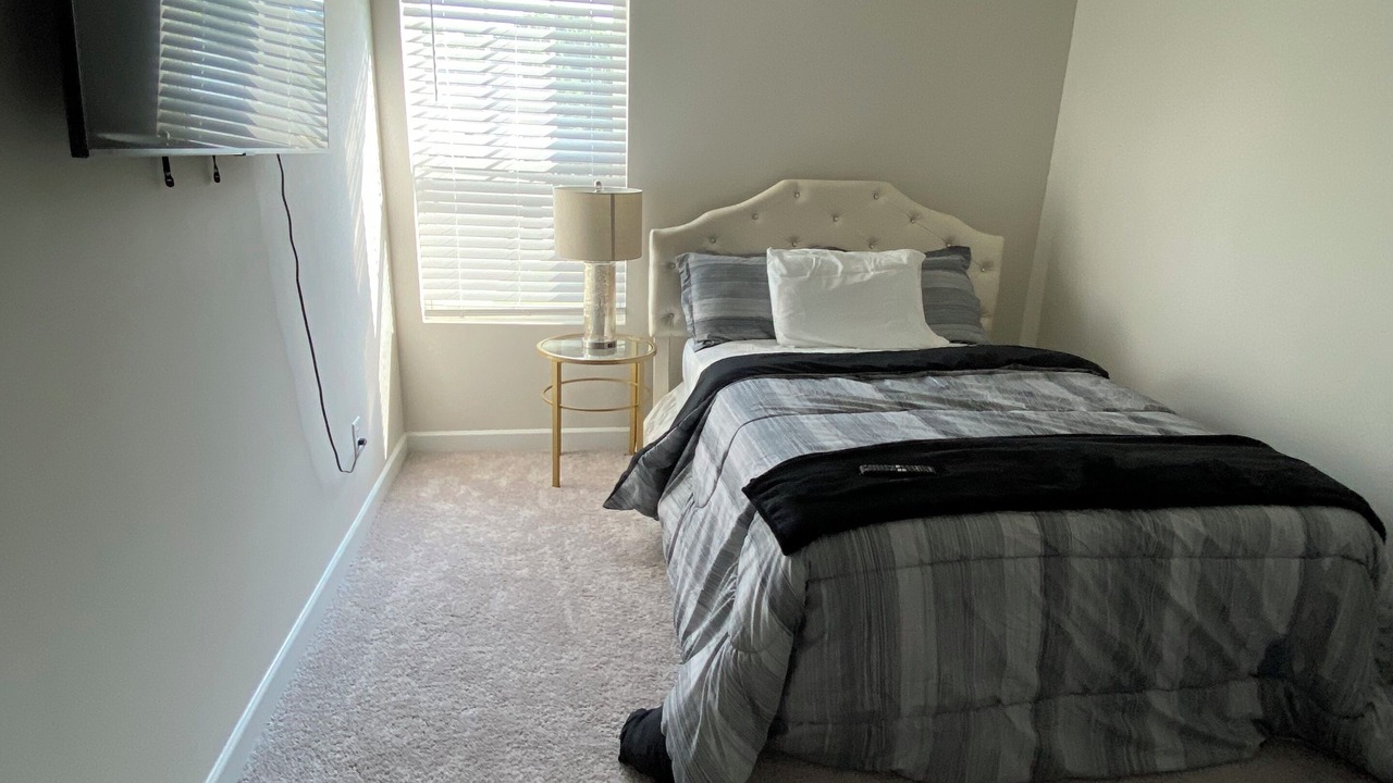 Photo of Bedroom in Oakdale