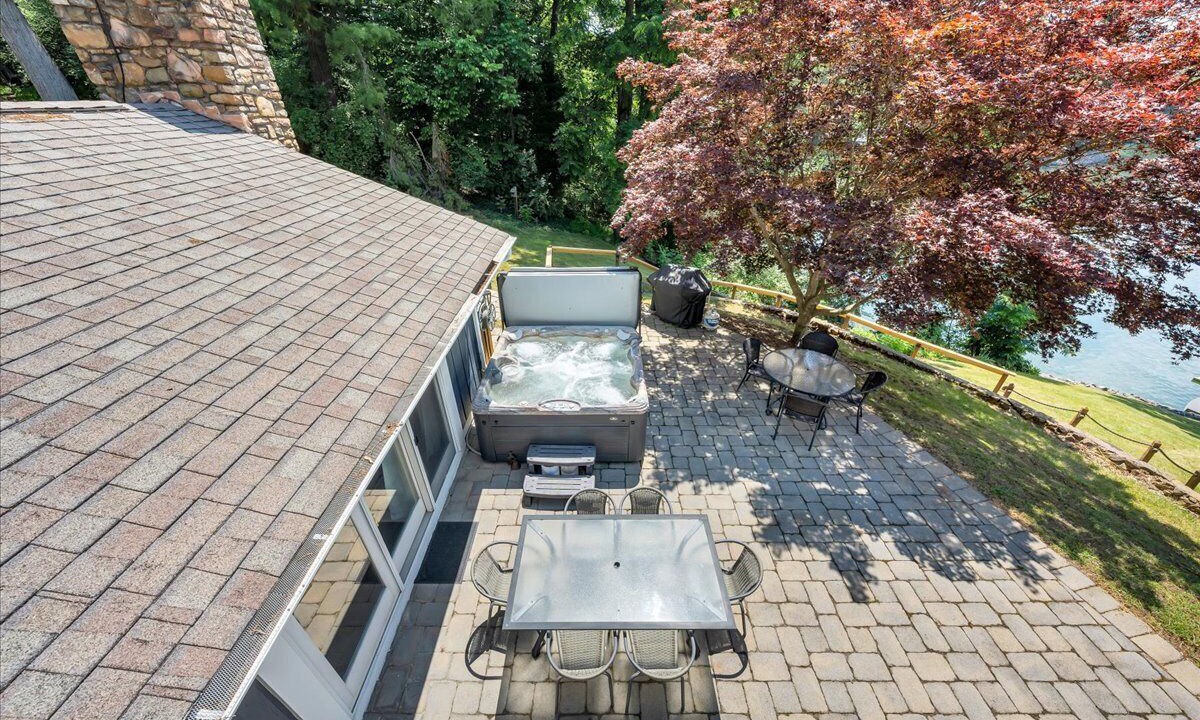 Photo of Patio Balcony in Goodview